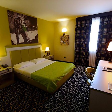 Invilladiserio Hotel Villa di Serio Zewnętrze zdjęcie